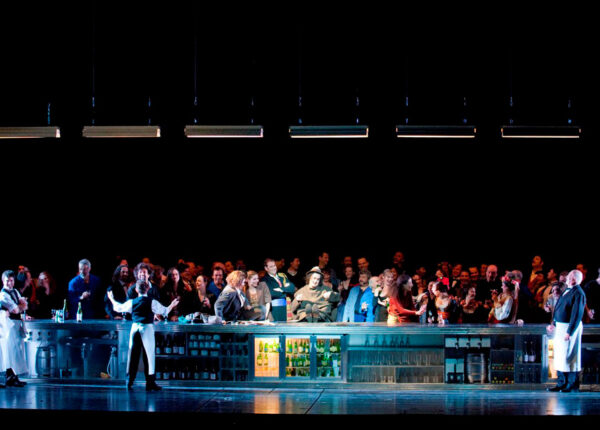 The Tales of Hoffmann by Offenbach © Julien Benhamou / OnP