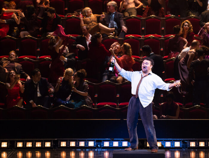 The Tales of Hoffmann by Offenbach © Julien Benhamou / OnP