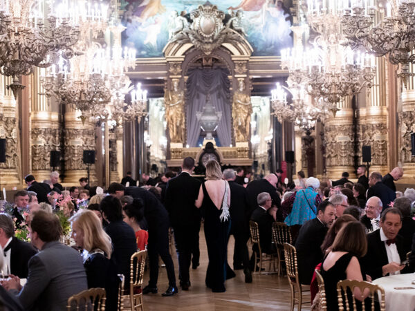 Dinner at the Grand Foyer - Paris Opera 350th Anniversary Gala © Thibaut Chapotot / OnP