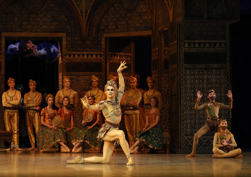 Paul Marque in La Bayadère ©Svetlana-Loboff-OnP