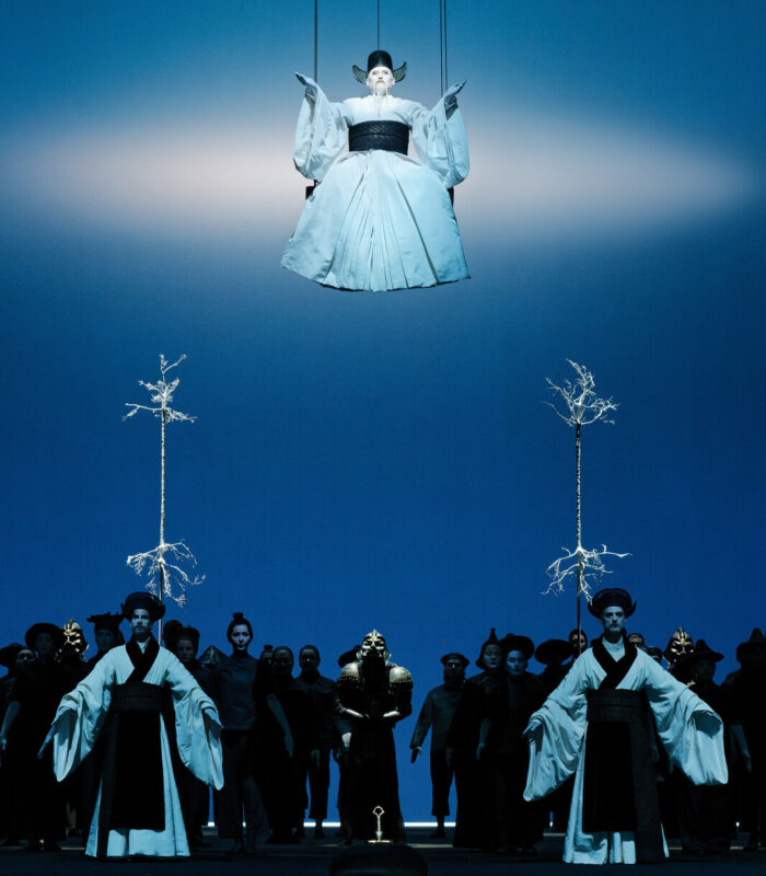 TURANDOT -
Compositeur : Giacomo Puccini
Livret : Giuseppe Adami et Renato Simoni
Mise en scene, decors et costumes : Robert Wilson
Co-mise en scène : Nicola Panzer
Direction musicale : Marco Armiliato (du 2 au 19 nov.)
                                    Michele Spotti (du 22 au 29 nov.)
Decors : Stephamie Engeln
Lumieres : John Torres
Costumes : Jacques Reynaud
Maquillage : Manu Halligan
Vidéo : Tomek Jeziorski
Dramaturgie : Jose Enrique Macian
Chef des choeurs : Ching-Lien Wu
 
Distribution :

Turandot : Tamara Wilson
Liù : Adriana Gonzales
Calaf :  Gregory Kunde
Timur : Mika Kares
Altoum : Carlo Bosi
Ping : Florent Mbia
Pang : Maciej Kwasnikowski
Pong : Nicholas Jones
Un mandarino : Guihem Worms
Il Principe di Persia : Hyun-Jong Roh
Due ancelle : Pranvera Lehnert, Izabella Wnorowska-Pluchart
 
 



 © Agathe Poupeney / OnP - 02/11/2023 - Opéra Bastille - Paris




Turandot : Tamara Wilson (2, 3, 6, 8, 11, 15, 19, 24 et 28 nov.)
                    Irene Theorin (9, 13, 17 et 29 nov.)
                    Anna Pirozzi (22 et 26 nov.)
Liù : Adriana Gonzales (2, 8, 11, 15, 19, 24, 28 nov.)
        Ermonela Jaho (3, 6, 9, 13, 17, 22, 26 et 29 nov.)
Calaf : Brian Jagde (3, 6, 9, 13, 17, 22, 26 et 29 nov.)
            Gregory Kunde (2, 8, 11, 15, 19, 24, 28 nov.)